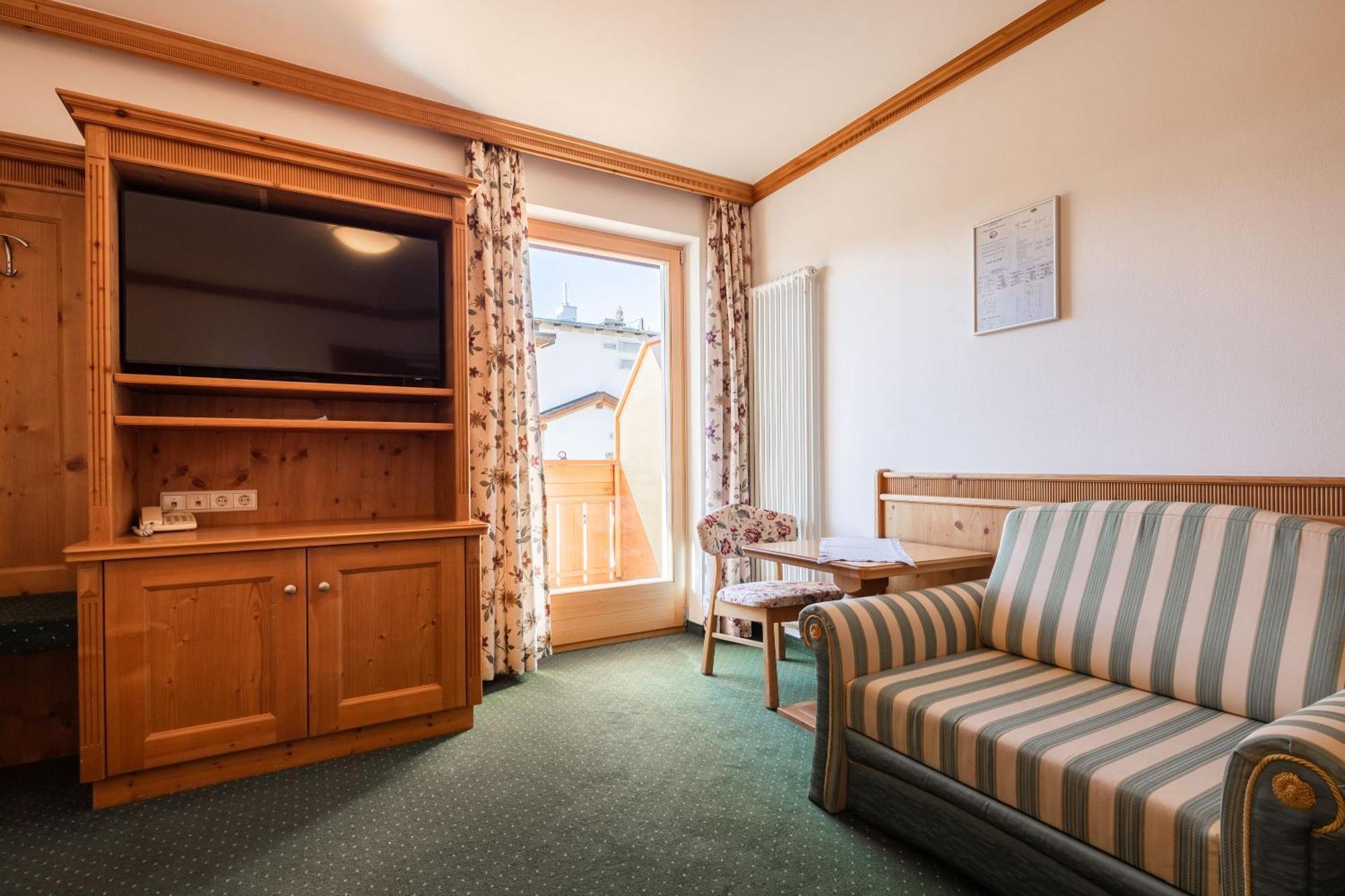 Hotel Sonnenhof 카스텔로토 외부 사진